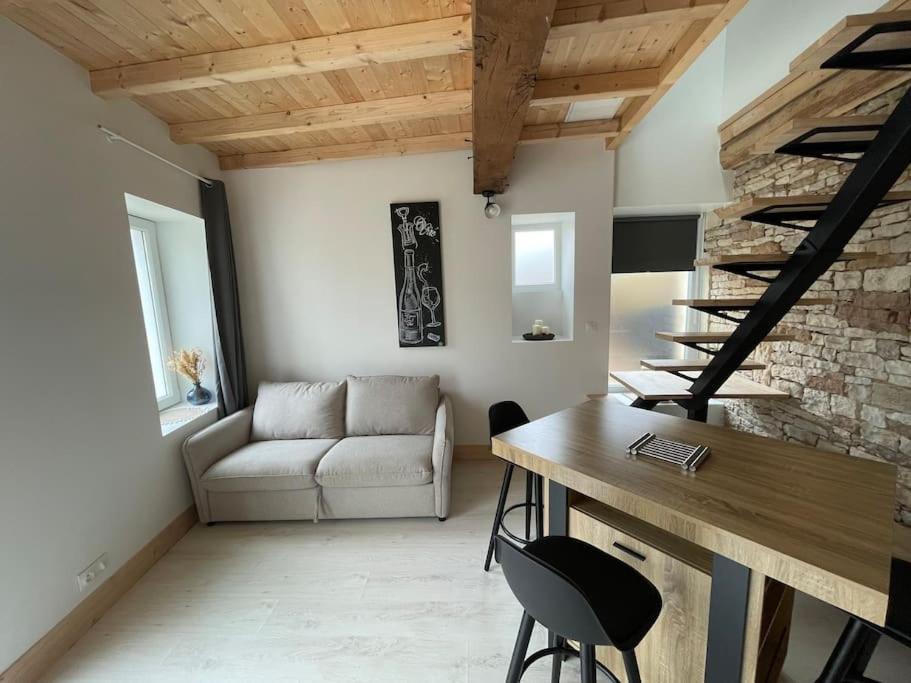 Charmante Maison De Village Viré Esterno foto